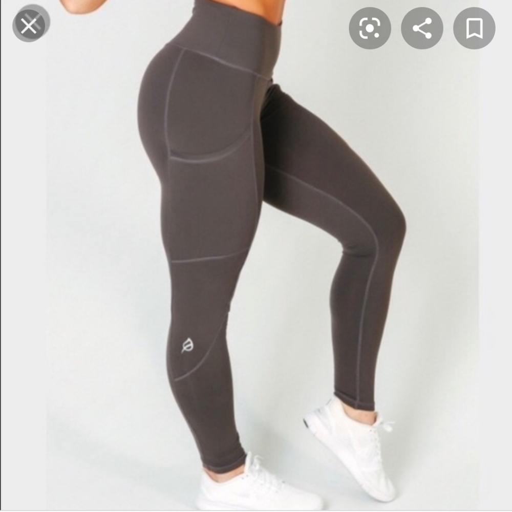 P'tula Sami's ORIGINAL leggings in Charcoal Grey